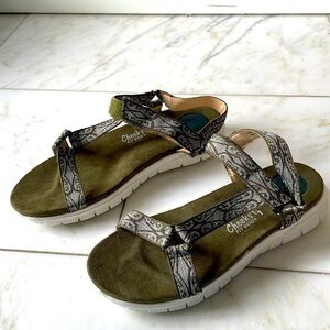 Cheeks Fit Body by Tony Little olive green and gray strap support sandal size 9